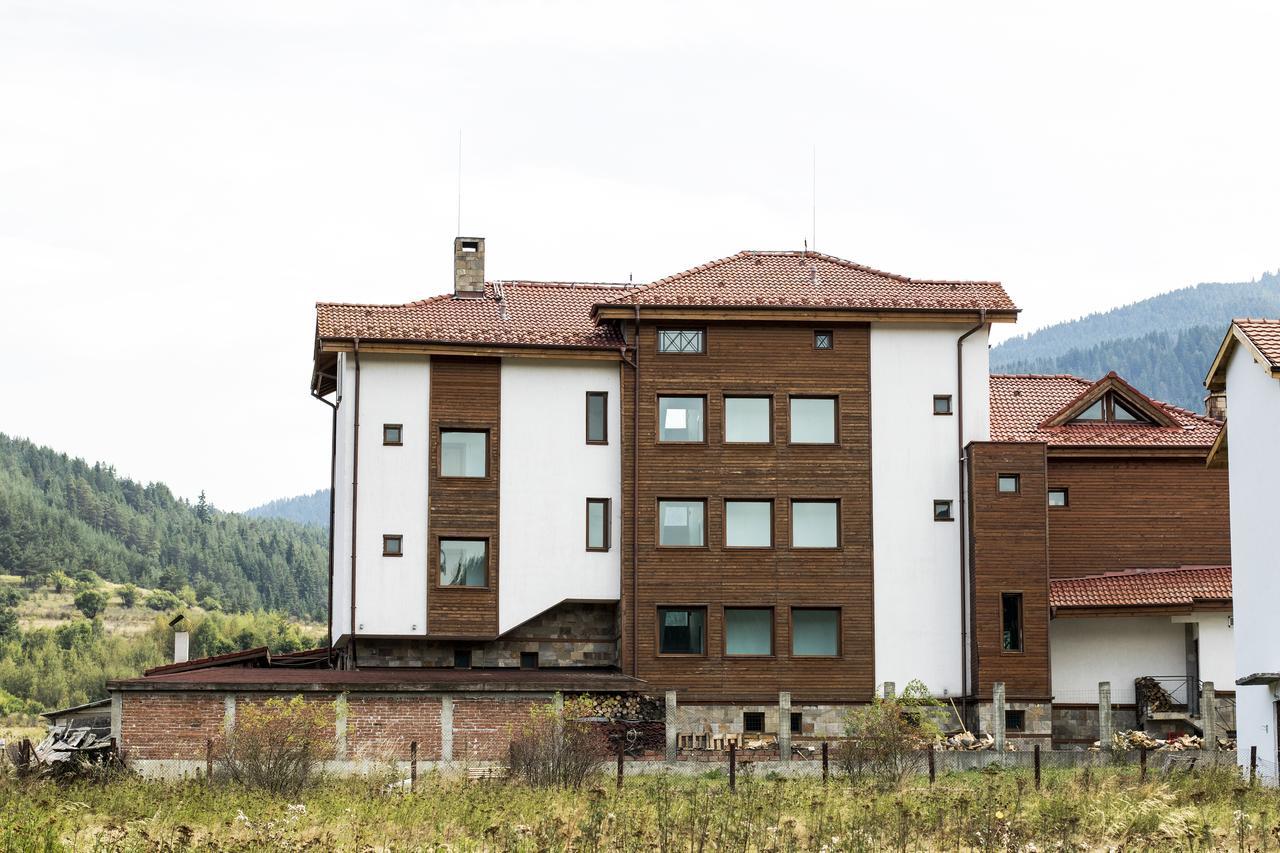 Boutique Hotel The White Pine Samokov Ngoại thất bức ảnh