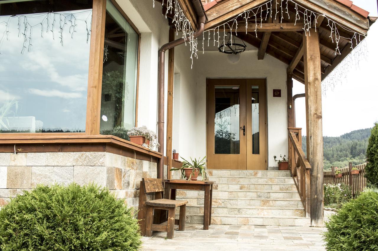 Boutique Hotel The White Pine Samokov Ngoại thất bức ảnh