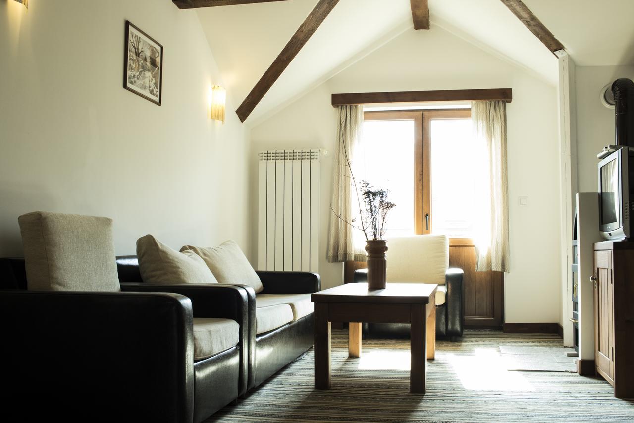 Boutique Hotel The White Pine Samokov Ngoại thất bức ảnh
