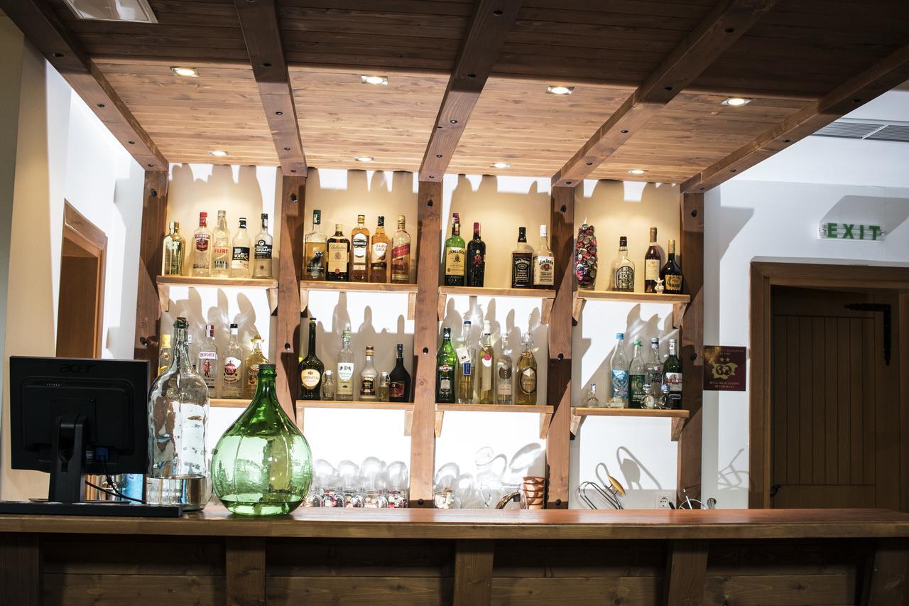 Boutique Hotel The White Pine Samokov Ngoại thất bức ảnh