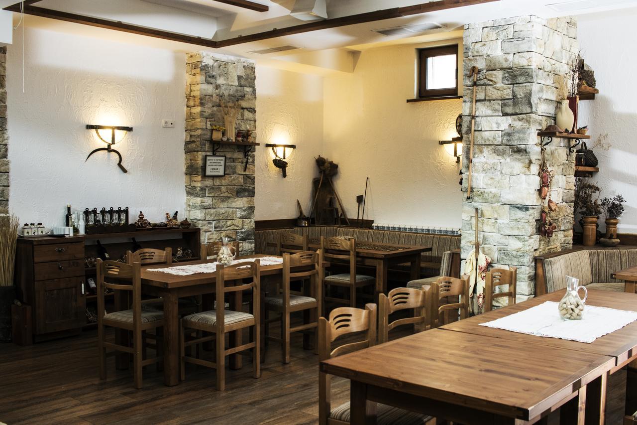Boutique Hotel The White Pine Samokov Ngoại thất bức ảnh